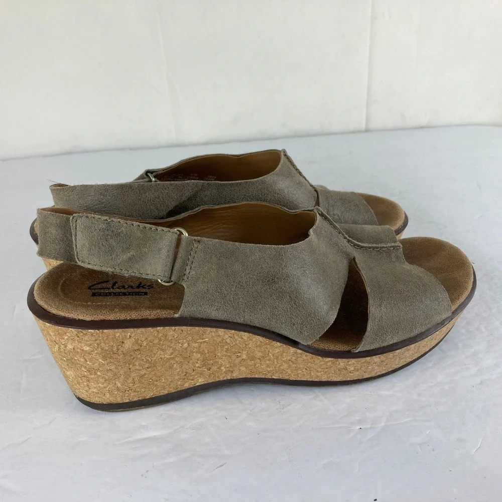 Clarks Wedge Sandals Womens 9M Taupe Grey Leather Cork Platform Slingback - Picture 4 of 8